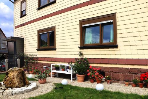 Tambach-Dietharz Apartment | Ferienwohnung, Tambach-Dietharz, cleaning included