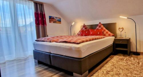 Ried Apartment | Ferienwohnungen Wolf - Wohnung "Falkenstein" mit 3 Zimmer