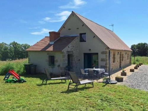 Franchesse House | Fermette confort dans la campagne de Bourbonnais, idéale pour 6 personnes avec animaux admis - FR-1-489-506