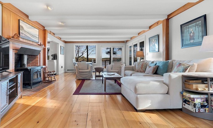 Mac Mahan House | Ferndale House; Woods and Water Views