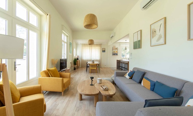 Cap-Ferret Ski Chalet | Ferret Lighthouse- Beach 300- House for 10