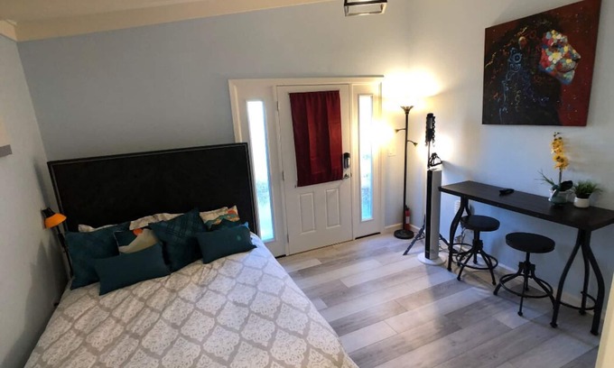 East San Mateo Apartment | Fetching cozy studio close to everything