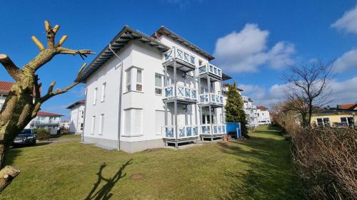 Koserow Apartment | Fewo cc Am Strauchelfeld 4 Fewo 22 Rudisch