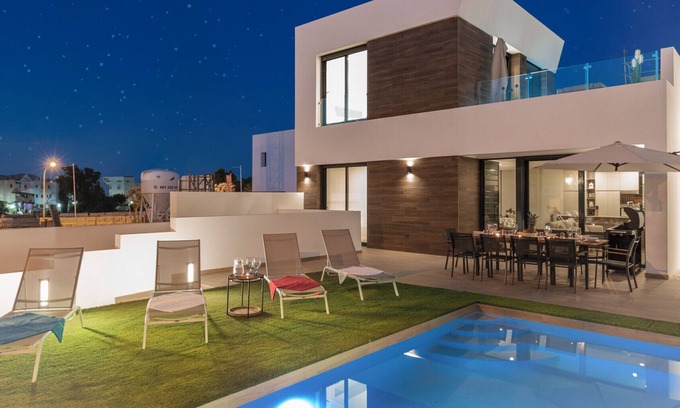 Coveta Fuma Villa | Fidalsa 5 Stars Deluxe