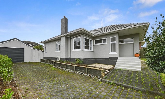Springfield House | Figtree Bungalow - Rotorua Holiday Home