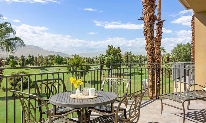 Palm Desert Resort | ๐
๐ข๐ง๐๐ข๐ง๐ ๐๐๐ข๐ฅ๐ข-Coachella Fun @ Desert Springs Villas Resort+Amenities