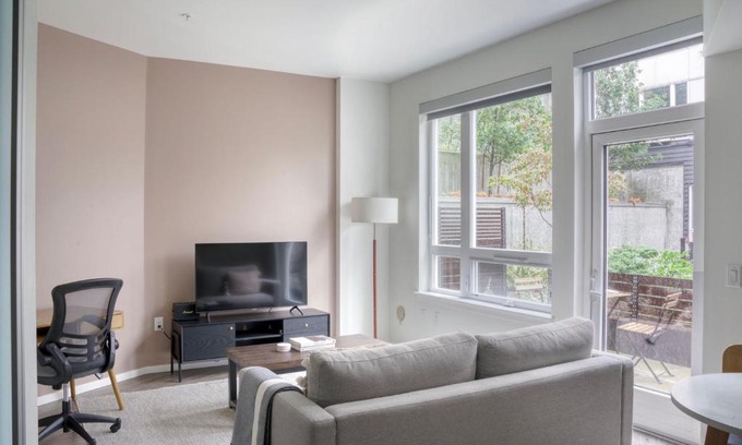 Yesler Terrace Apartment | First Hill 1br w gym bbq nr park SEA-638