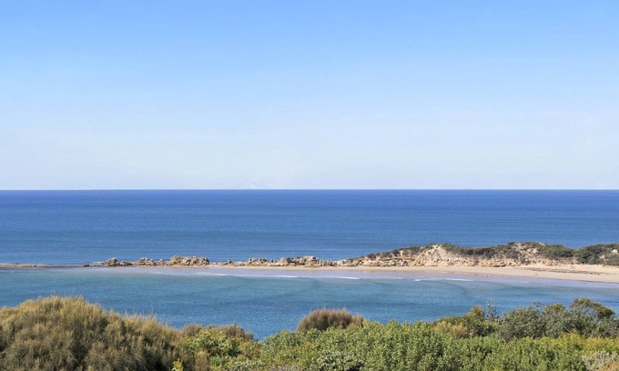Anglesea House | First Point Anglesea