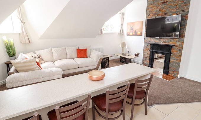 Prestatyn Cottage | FLAT 3, family friendly, country holiday cottage in Prestatyn