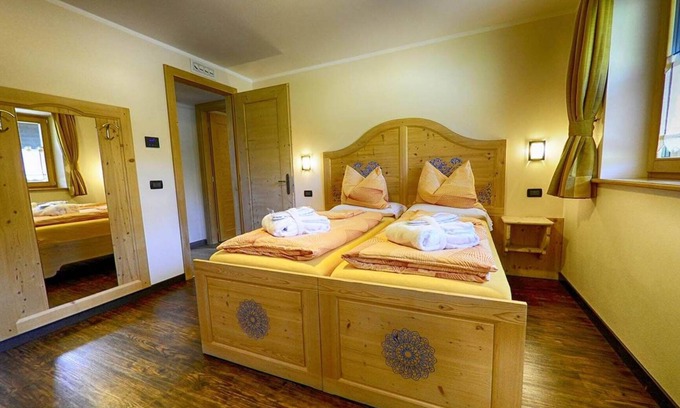 Teola Apartment | Flat Blesecia - Baita Cusini with mountain view, wellness area and Wi-Fi
