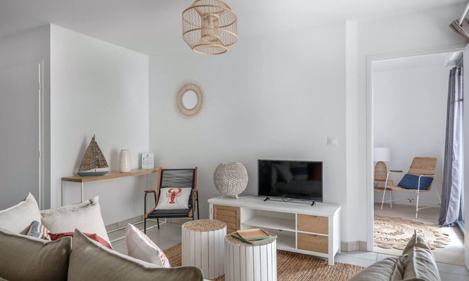 Pleneuf-Val-Andre Apartment | Flat for 4 by the sea in Pléneuf-Val-André