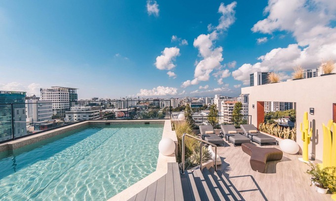Downtown Santo Domingo Apartment | Flat in Piantini With Breakfast Included 203