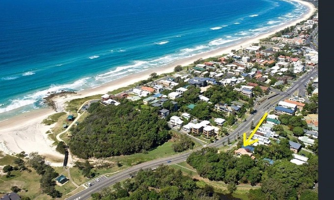 Currumbin House | Flat Rock Currumbin Beach House