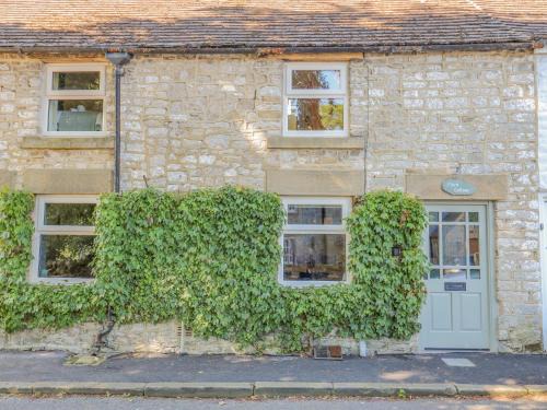 Tideswell House | Flora Cottage
