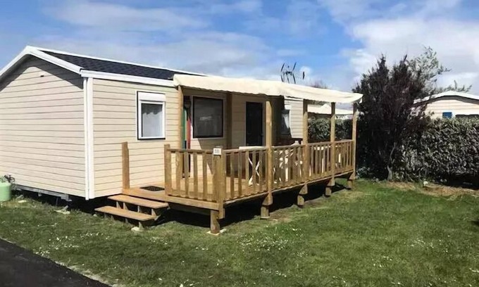 Kerroch House | Flower Camping La Pointe du Talud * - Confort Nirvana mobile home 32m² - 2 bedrooms - 2 bathrooms + semi-covered terrace 15m² 4 people