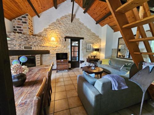 Souillac House | Font Neuve