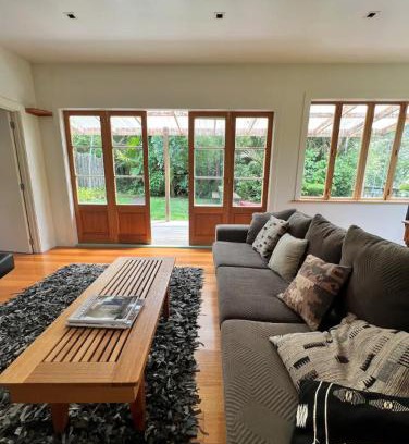 Coromandel Apartment | Forest Hideaway ~ Rustic