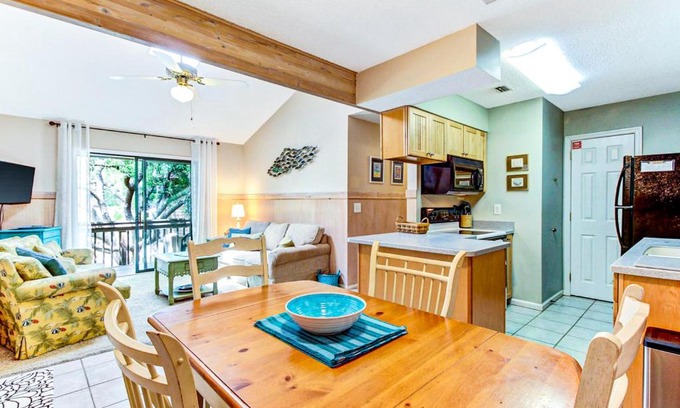 Fernandina Beach Hotel | Forest Ridge Dr