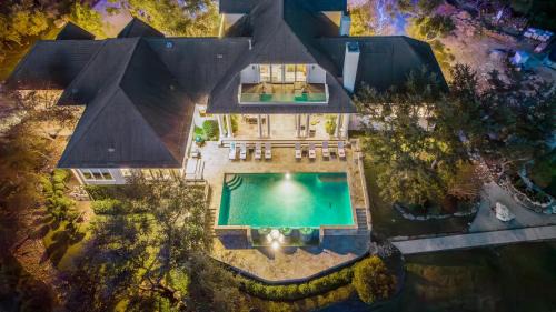 Cross Mountain House | Fortaleza l Luxury 8 BR, 7,000+ sqft Palace on 3 Acres with Pickleball & Basketball Court