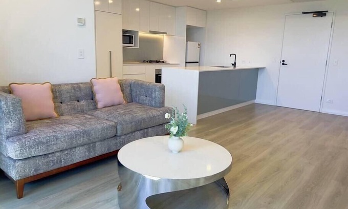 Fortitude Valley Apartment | Fortitude Valley 2 bedroom Apartment with Parking