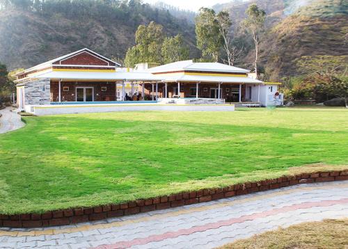 Bullawala Resort | Four Banyans Spirit & Nature Resort
