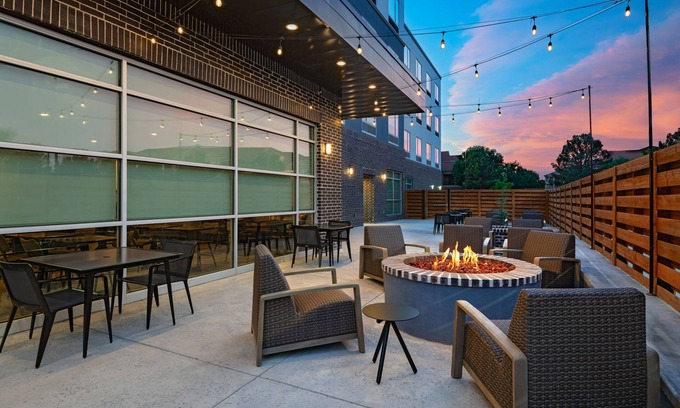 Fossil Creek Hotel | Four Points by Sheraton Fort Worth North