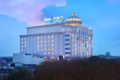Medan Hotel | Four Points by Sheraton Medan