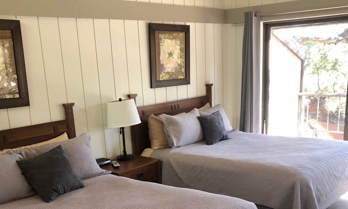 Red Feather Lakes Apartment | Fox Acres Double Queen Standard A