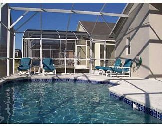 Westbury Villa | Fox Loop Villa in Westbury, Davenport