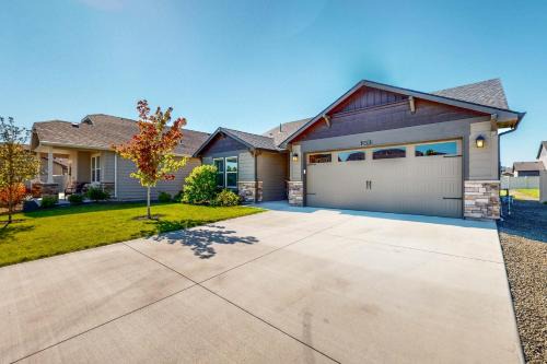 Nampa House | Foxglove Place