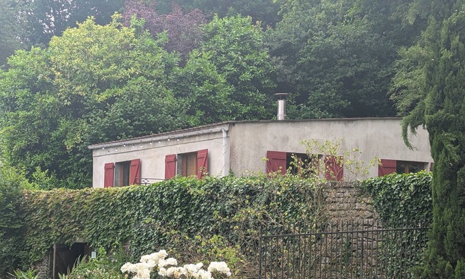 Les Avenieres-Veyrins-Thuellin House | "Le Refuge des Oiseaux " Self-catering accommodation 15 minutes from Walibi!