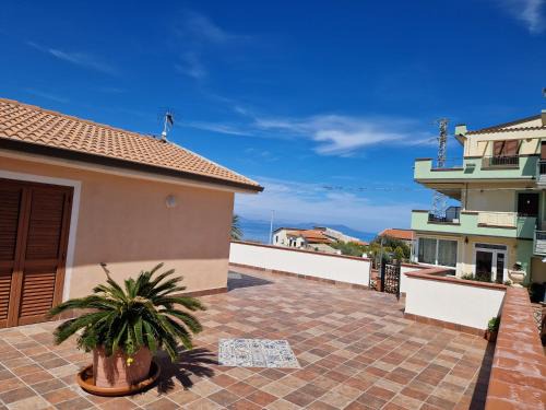 Capo d'Orlando House | franci e aurora house