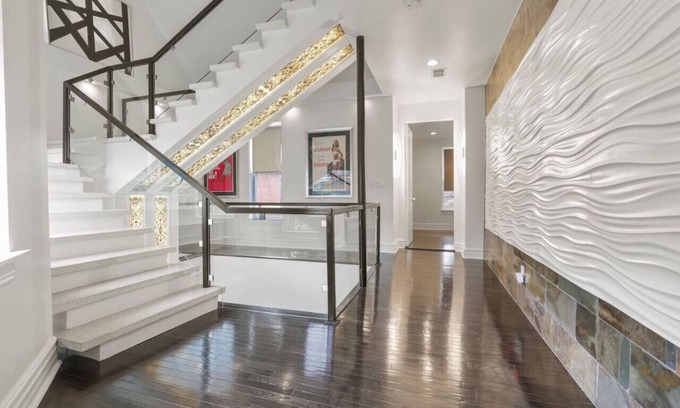 Olde Towne East House | Franklin Manor-Columbus Downtown Luxury Estate.