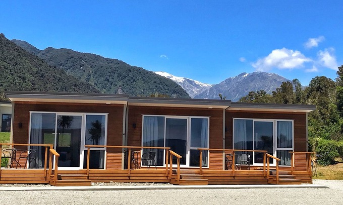 Franz Josef Glacier Hotel | Franz Alpine Retreat