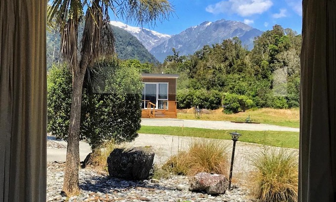 Franz Josef Glacier Hotel | Franz Alpine Retreat