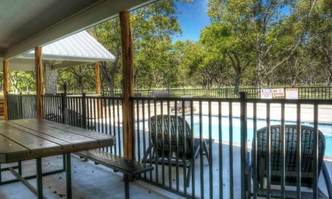 Leakey Other | Frio Pecan Farm House 33