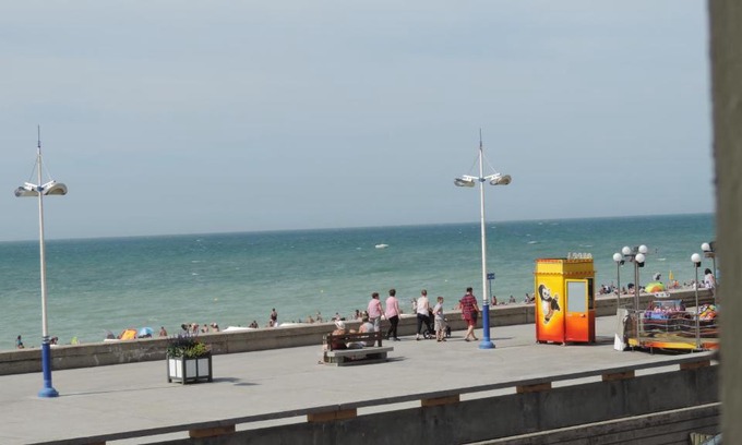 Le Treport Apartment | FRONT DE MER ET FALAISE 317 1er Étage Lit fait WifI Taxe de Séjour incluse
