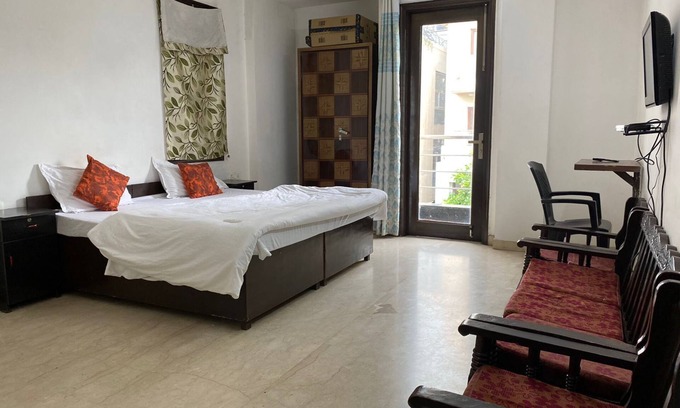 Saket Apartment | fully furnished accommodation with four bedrooms