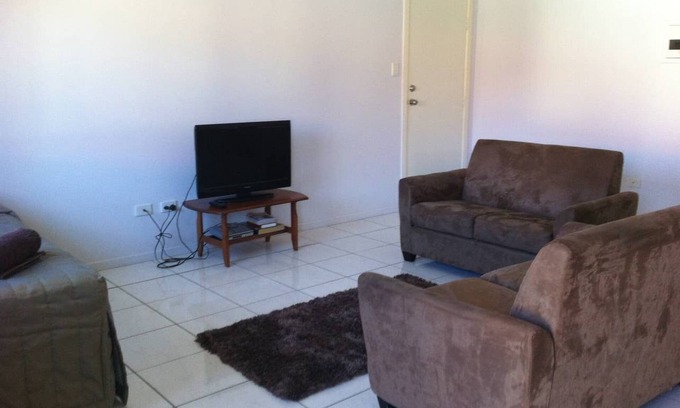 Collinsville Apartment | Fully Furnished Unit