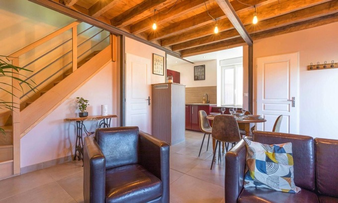 Meilly-sur-Rouvres House | Fully renovated former saddlery workshop in the heart of the countryside!
