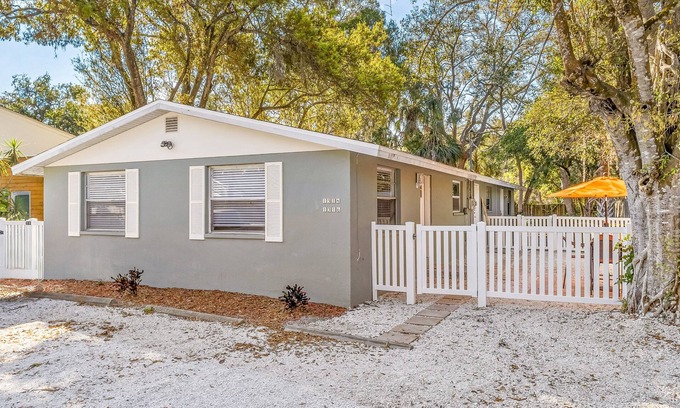 Central Sarasota House | Fully renovated duplex near downtown with fenced yard & patio - dog-friendly
