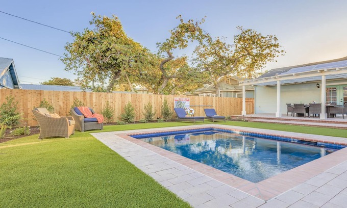 Anaheim Colony Historic District House | Funtierland + Helena + Pool + Game Room + Wifi