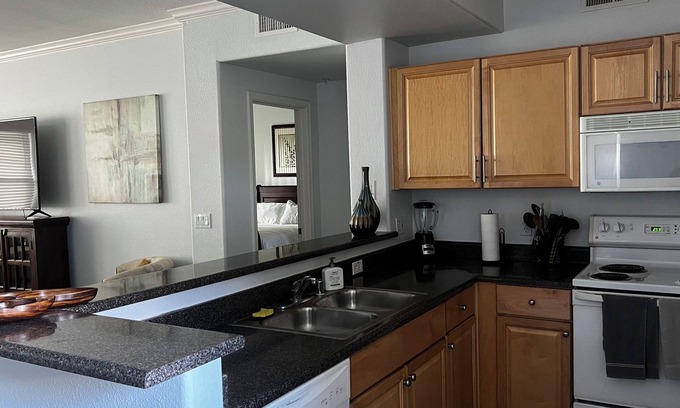 North Scottsdale Condo | Furnished two bedroom condo located in Grayhawk with great amenities