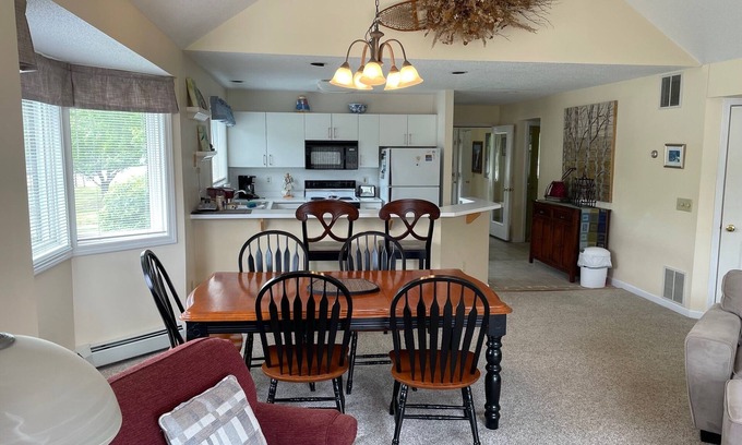 Bretton Woods Condo | FV20 Beautiful Fairway Village golf villa with 3 bedrooms & 2 baths at BW Resort