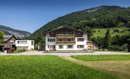Mellau House | Gästehaus Manuela Puchmayr