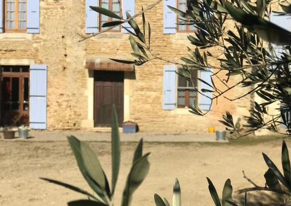 La Baume-de-Transit House | Gîte à la ferme