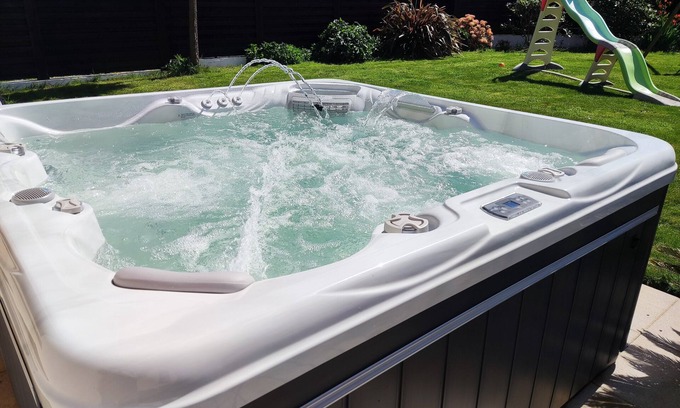 Sables-d'Or-les-Pins House | Gîte Avec Très Belle vue mer SPA Jacuzzi à Sables D'or les Pins 400m de la Plage
