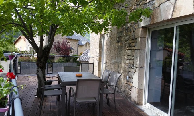 La Cresse House | Gîte du Tilleul