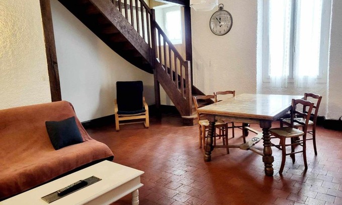 Saint-Laurent-Nouan Apartment | Gîte la grande maison