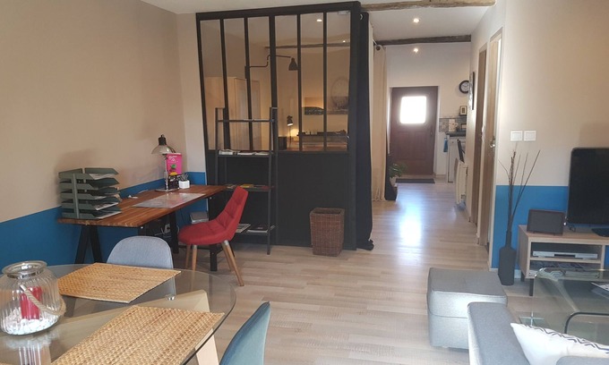 Charnecles Apartment | Gîte le Clos D'olon 2/4 Personnes Classé 4 Étoiles à 7km de Voiron